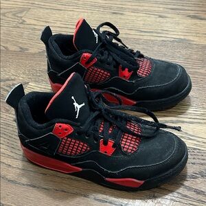 Jordan Boys Black and Red Athletic Sneakers Size 2.5Y